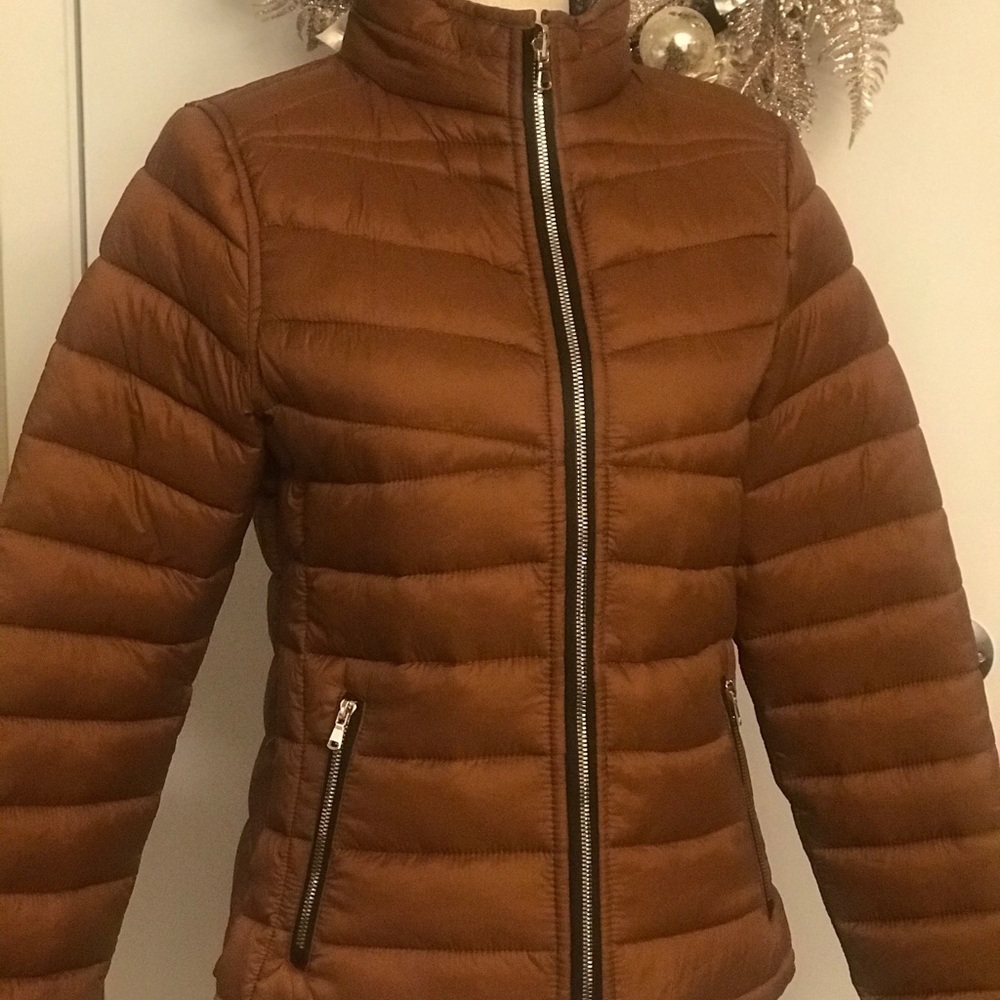 Brown puffer jacket  size small reversible